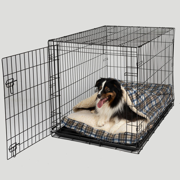 cozy-crate-blue-plaid-revised-16_b7de90c5-ff59-4653-a67e-cec5d5cacacf2 of 10