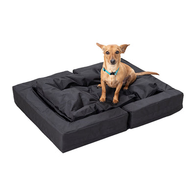 Snoozer-9890_Travel_Mate__OUTDOOR_STUDIO_WITH_DOG_5244b5f6-7aa7-4386-b9f8-e815786e3db22 of 3