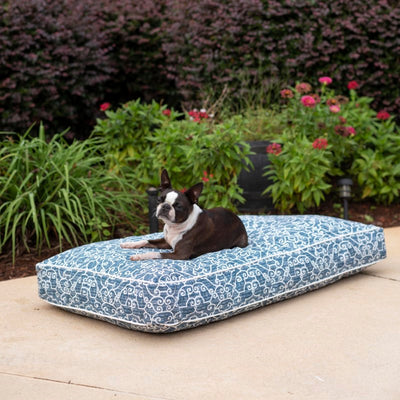 pool-and-patio-rectangle-dog-bed-ramey-oxford-lifestyle-21 of 2